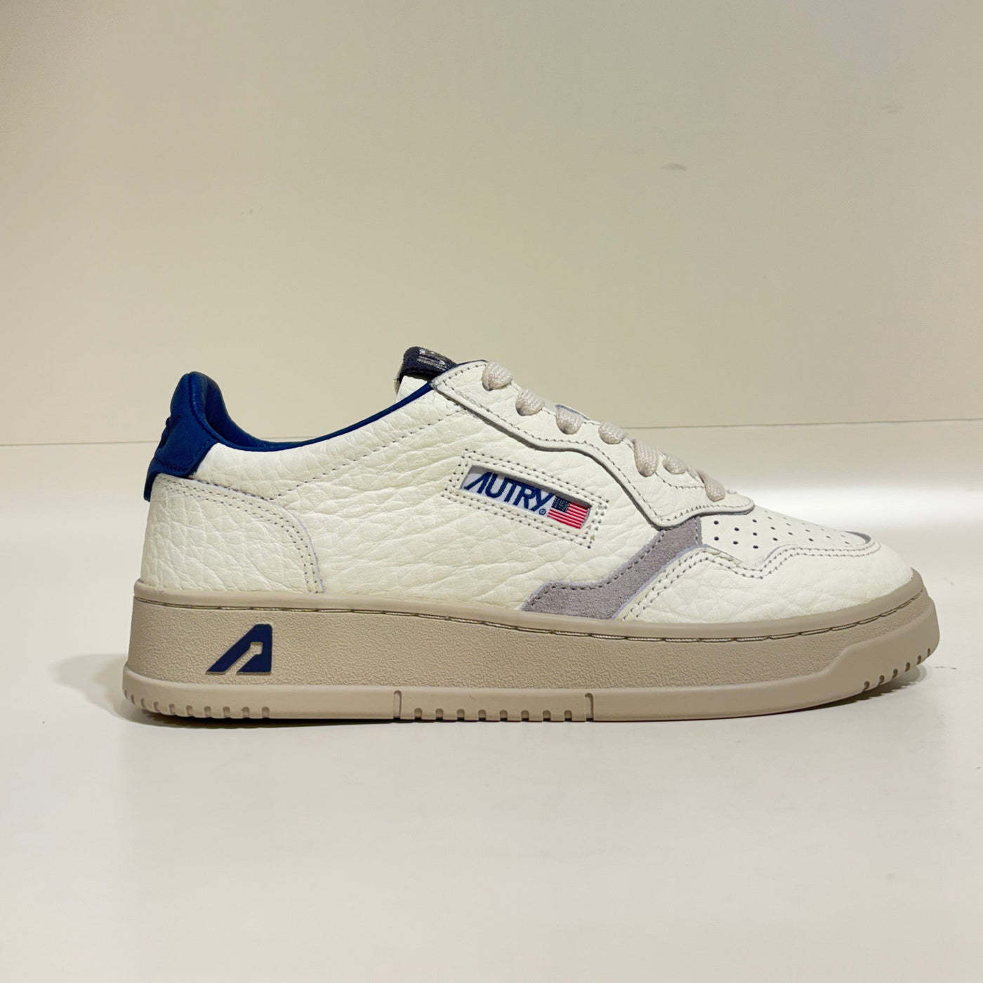 Autry Medalist Low Man Nbk/Elept/Seuede Blue/Peroscope