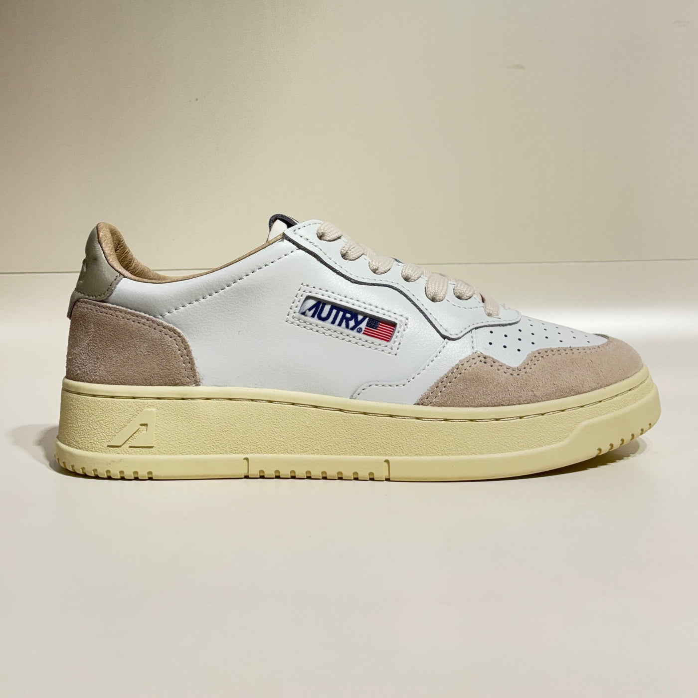 Autry Medalist Low Man Leat/Suede Wht/Pelic