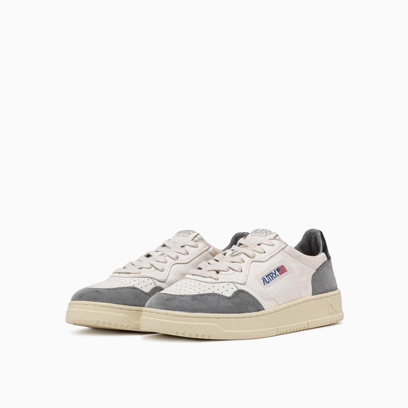 Autry Medalist Low Man Goat Suede Gray