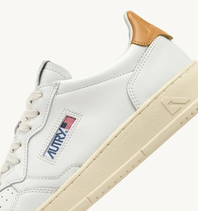 Autry Medalist Low Man Leather White Ylw.
