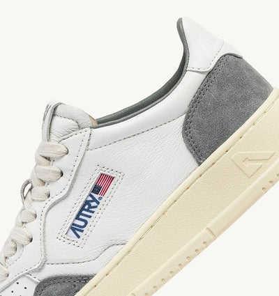 Autry Medalist Low Man Goat/Suede Wht/Grey