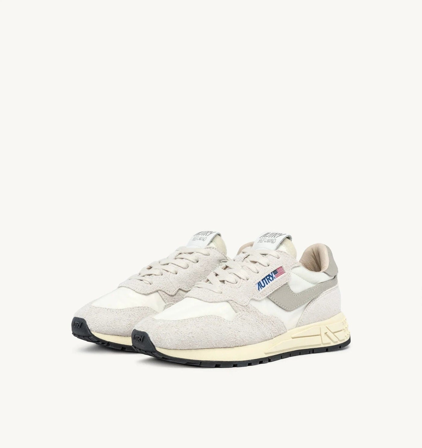 Autry Sneakers Reelwind Low in Nylon Suede Bianco