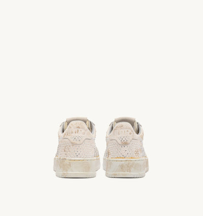 Autry Medalist Low Wom Sue/Strass White