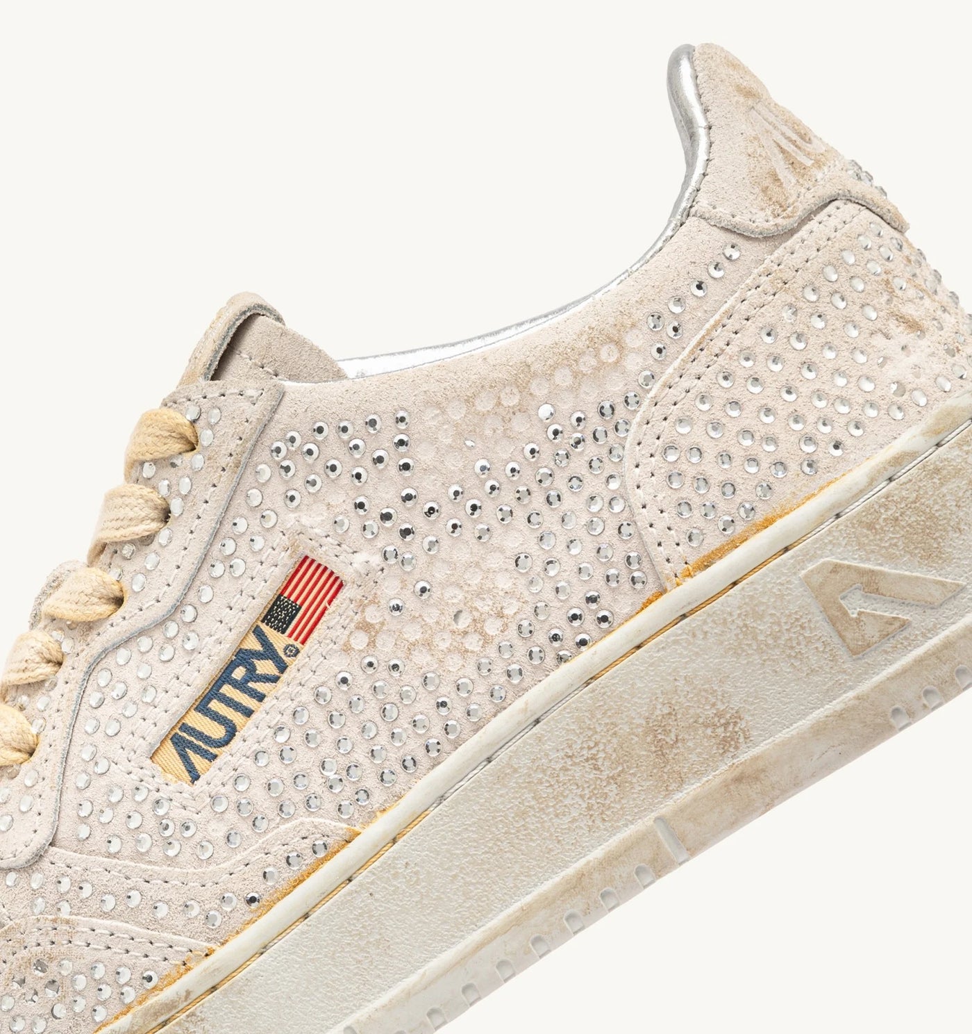 Autry Medalist Low Wom Sue/Strass White