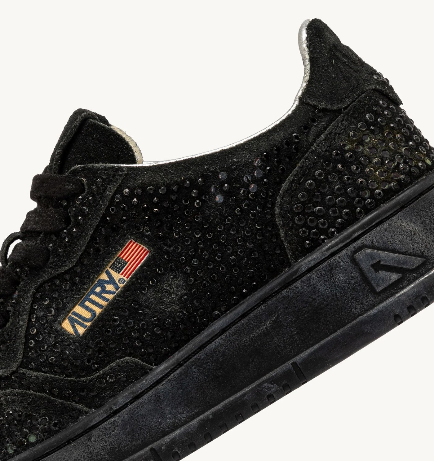 Autry Medalist Low Wom Sue/Strass Black