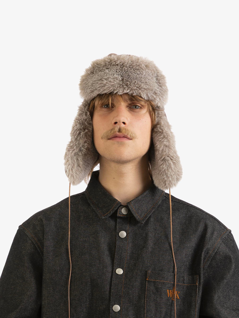 Walk In Paris Brown Chapka